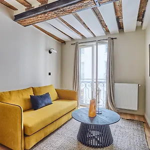 Apartment Center Of By Prestige, Paris